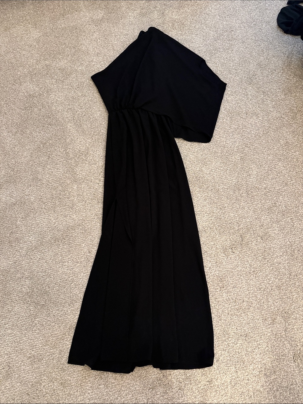 Elegant Black One-Shoulder Women’s Dress